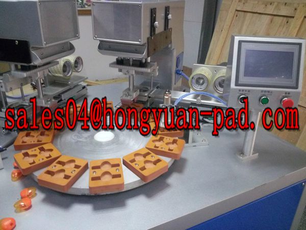 pad printing machine with automatic cleaning